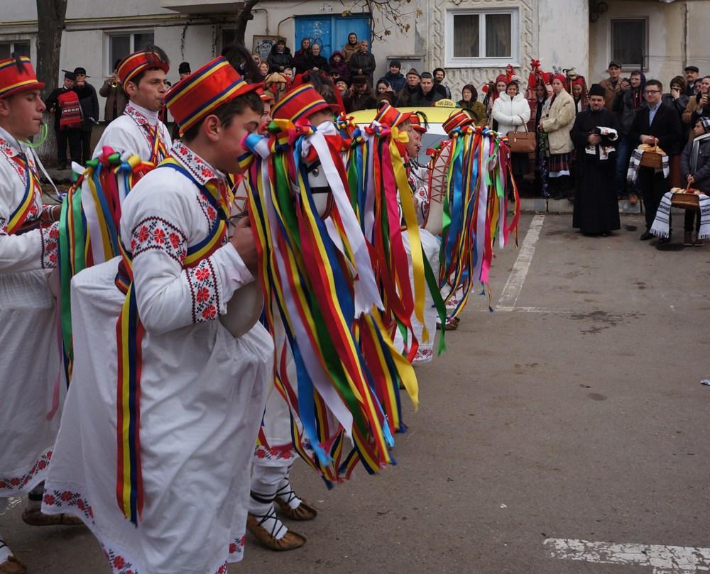 28 Decembrie 2014 - Datini si Obiceiuri de iarnă